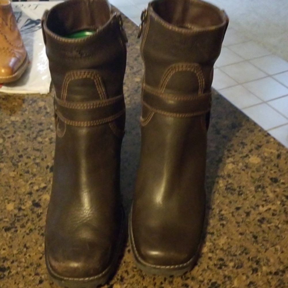 Ankle boots